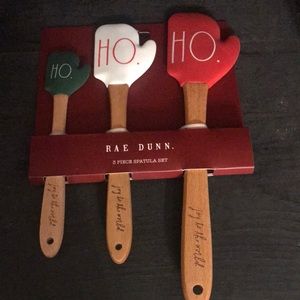 Rae Dunn Spatula Set. HO HO HO